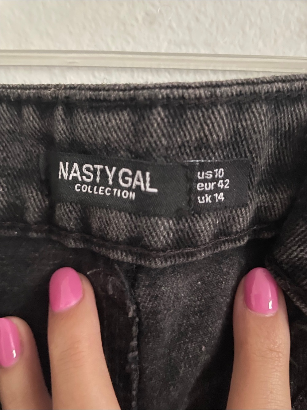 Nasty Gal Black High-Waist Denim Shorts Size 10 - Picture 2 of 2